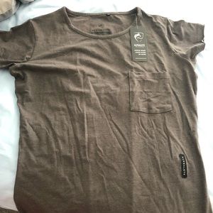 Alphalete Scoop neck